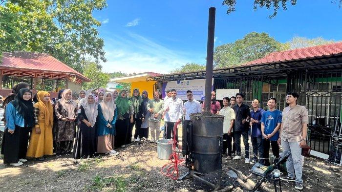 Dosen Unimal memperkenalkan produk bioarang berbasis limbah kelapa muda